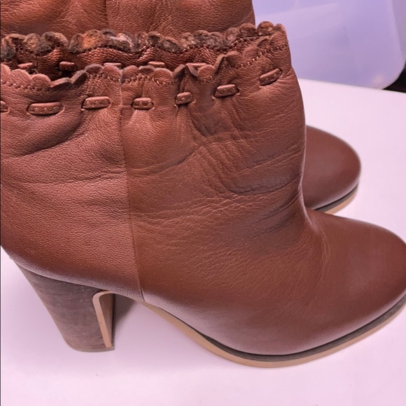 See Chloe 4” bootie Dk Brown -EUC - Picture 5 of 8
